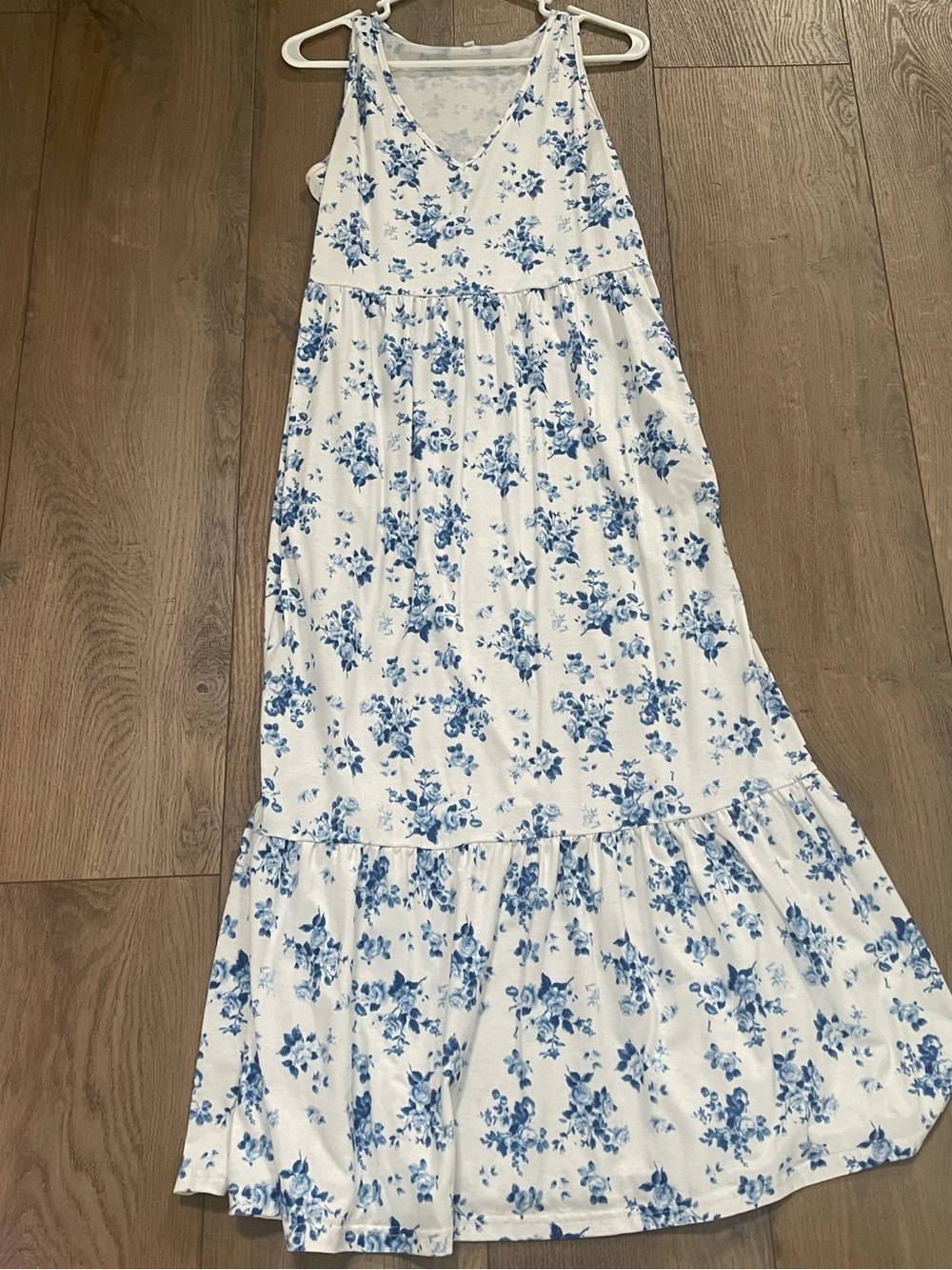 Blue Floral V-Neck Maxi Dress - White & Blue